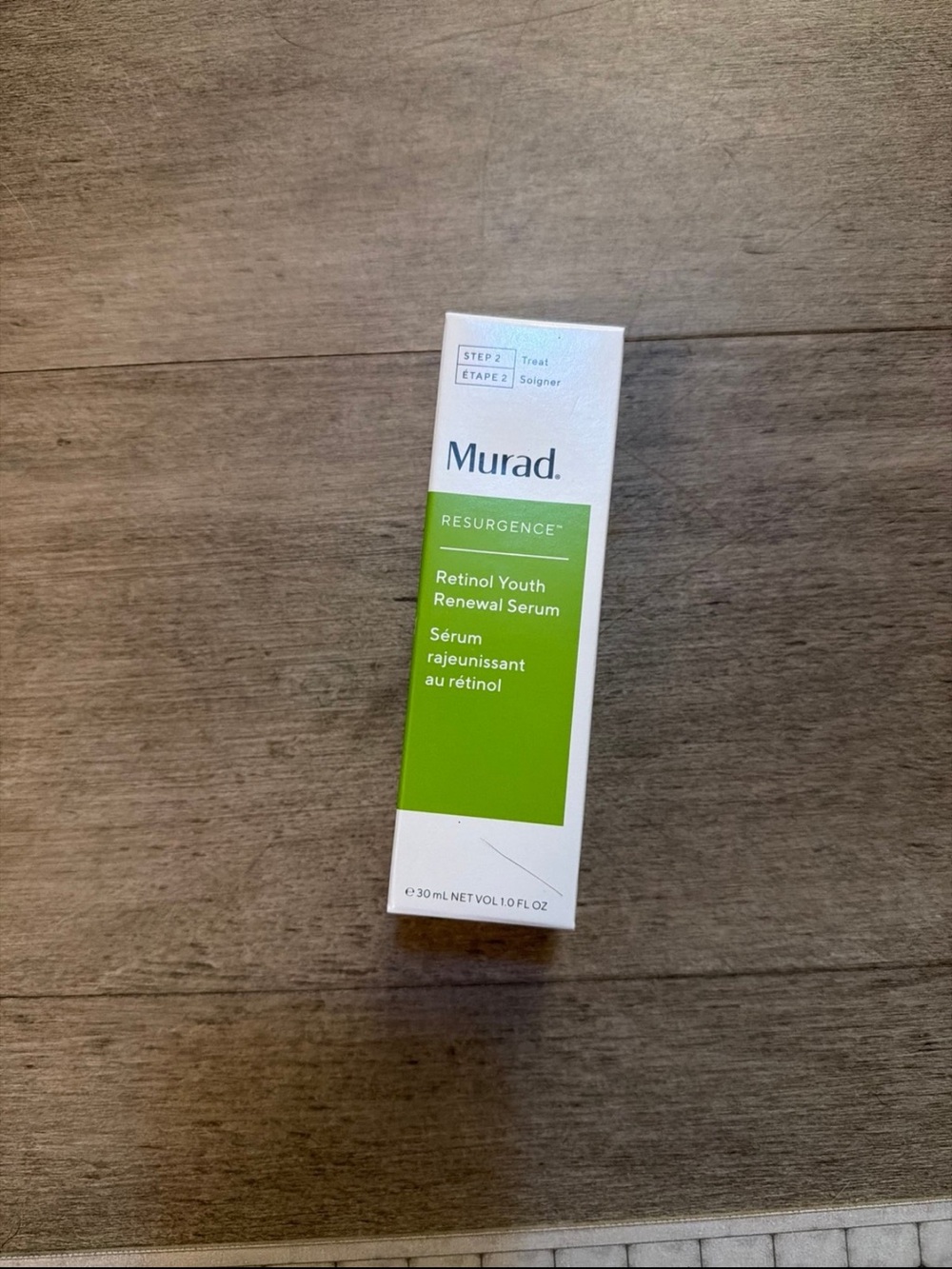 Murad Resurgence Retinol Youth Renewal Serum - Green and White - Picture 1 of 1